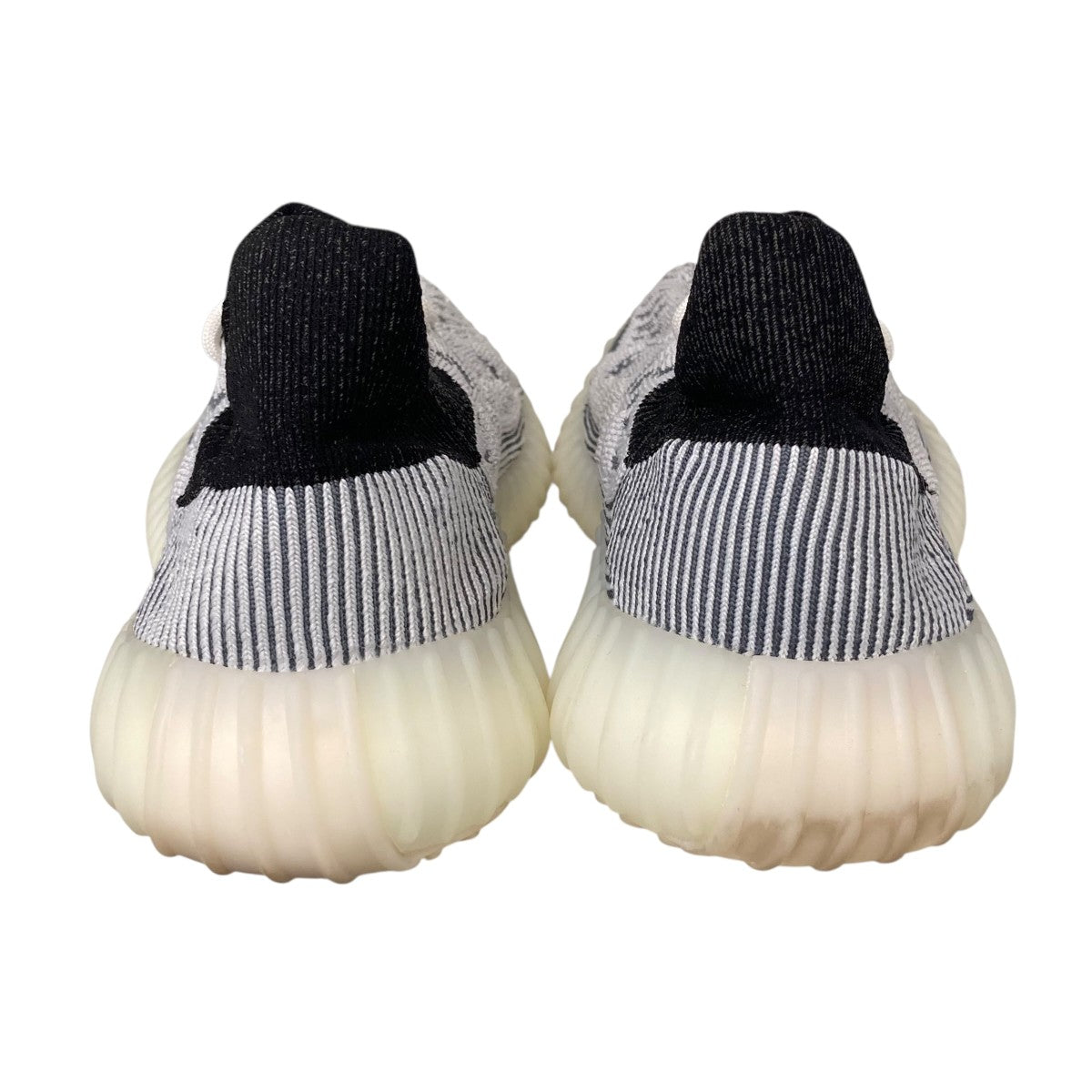 スニーカーIG9608