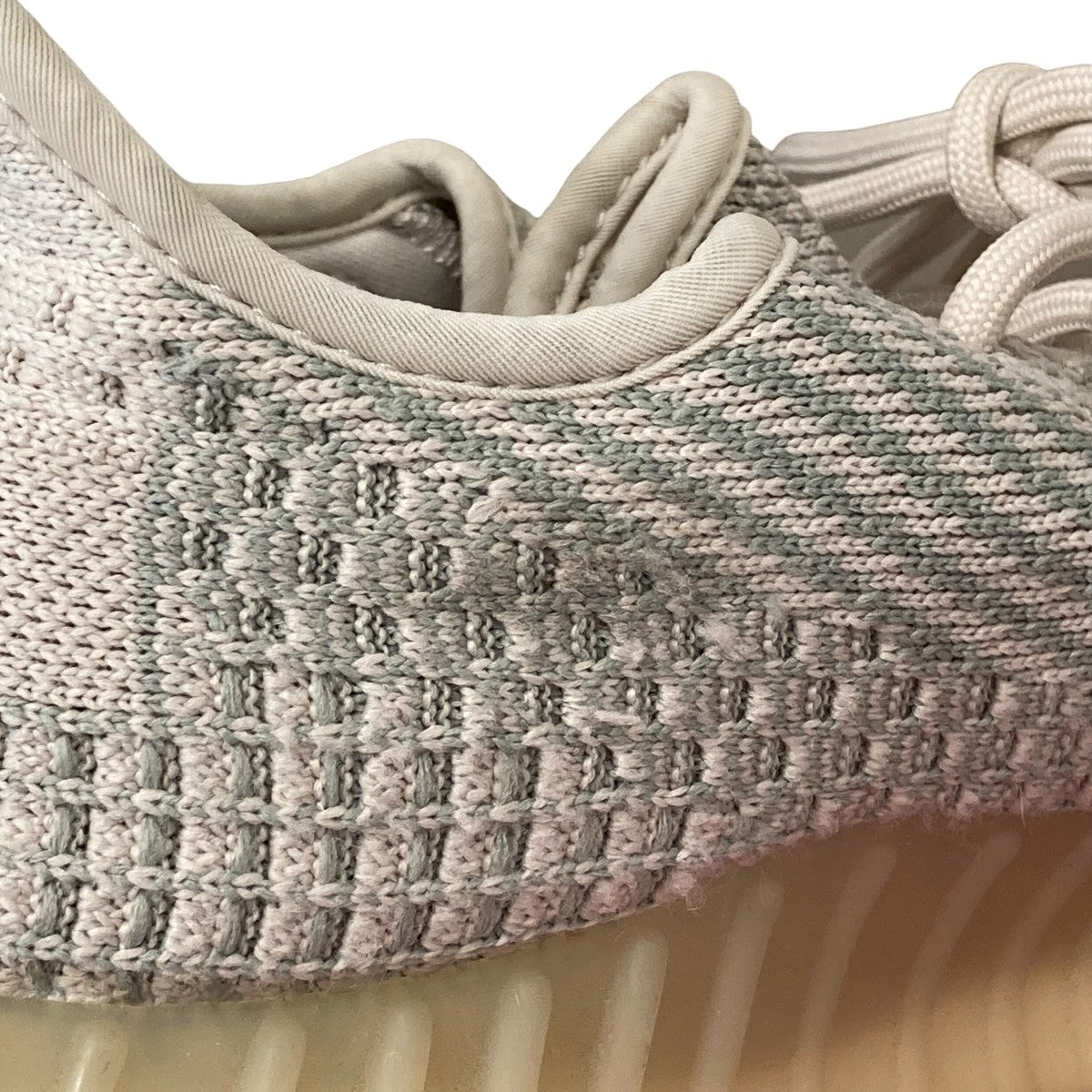 YEEZY BOOST 350 V2 CitrinスニーカーFW3042