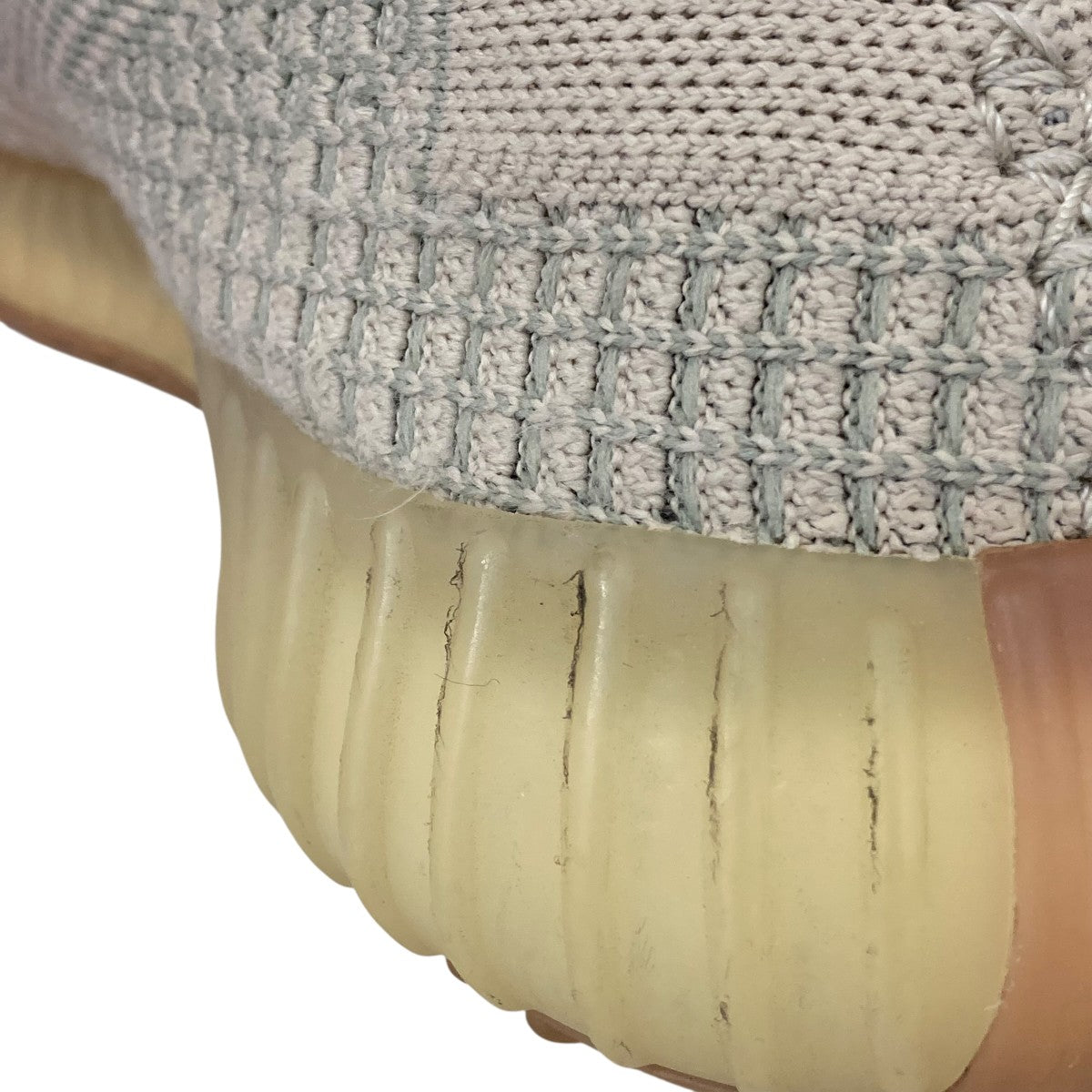 YEEZY BOOST 350 V2 CitrinスニーカーFW3042