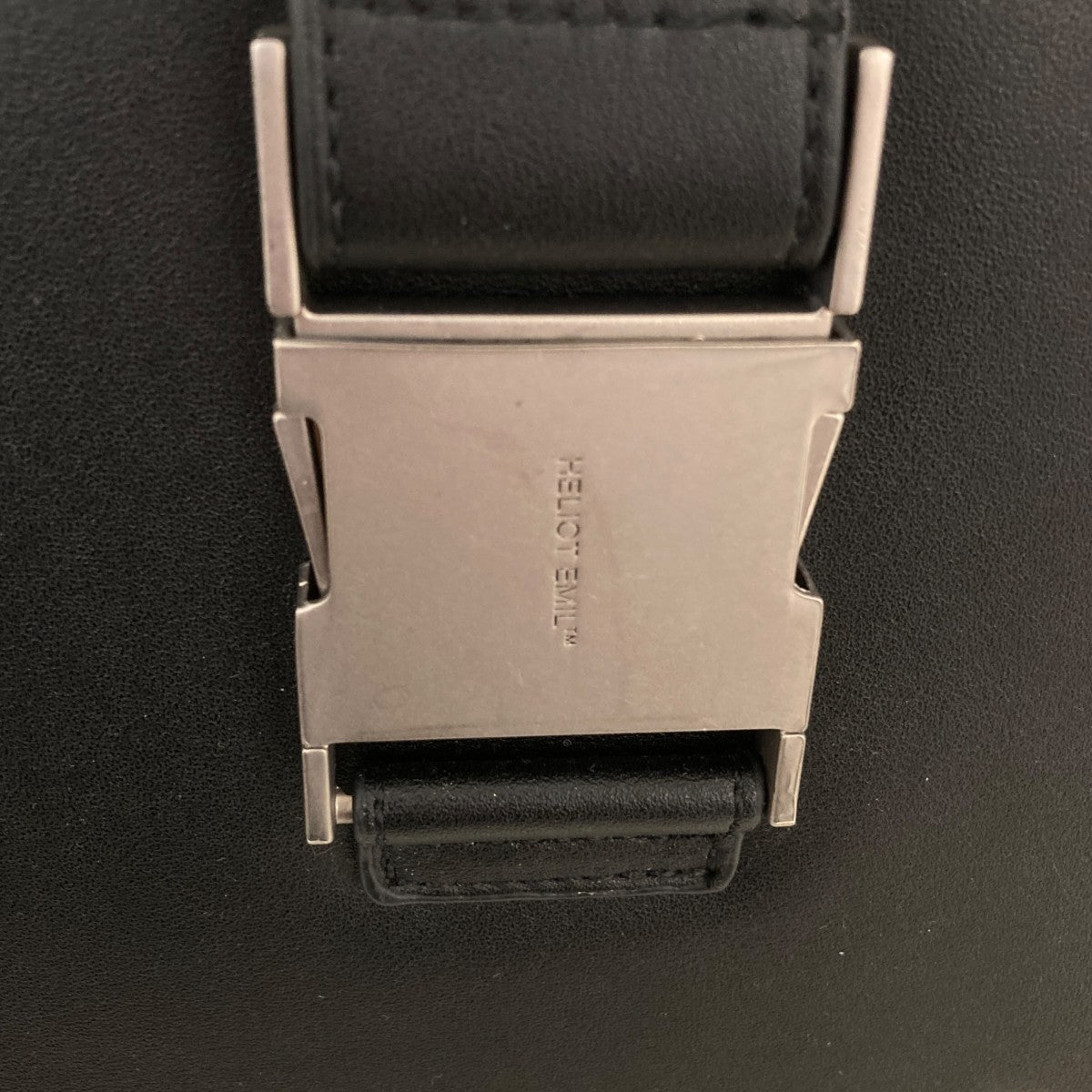 LOGO BUCKLE BOX BAGバッグ