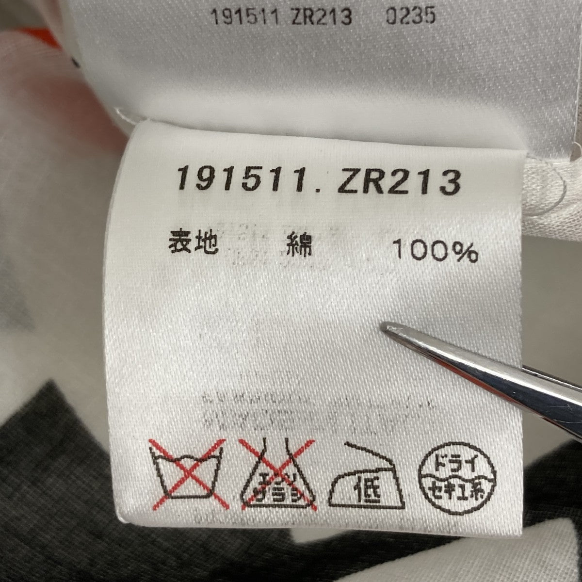 ノースリーブシャツ