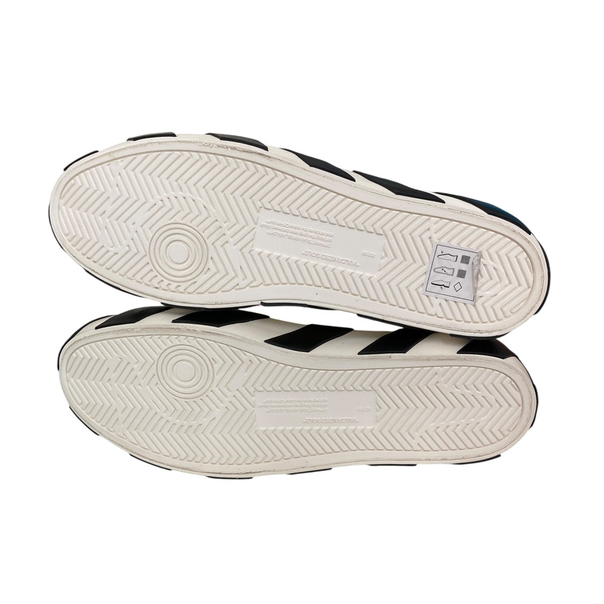 Vulc Low Top Logo Stripes SneakerスニーカーOMIA128E19D330026000