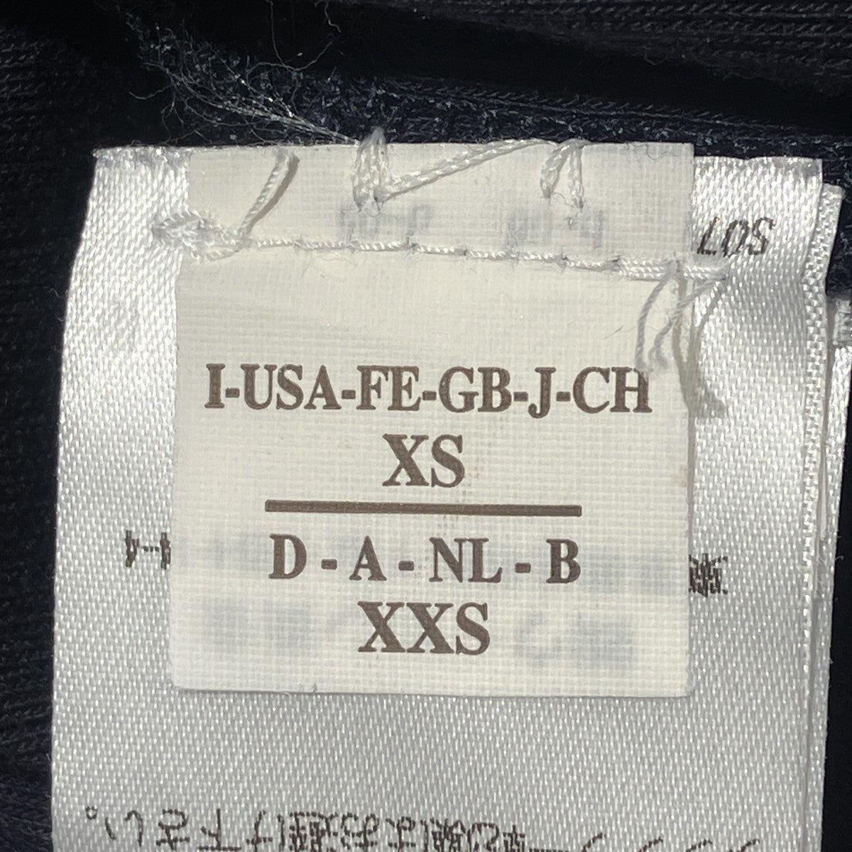 Vネックストレッチ半袖カットソーDK61810