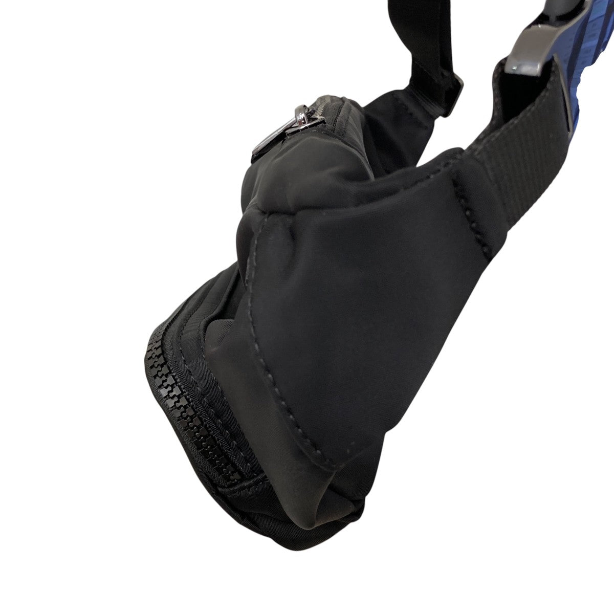 alo Yoga Explore Fanny PackショルダーバッグA1110U 古着・中古-3枚目のアイテム画像