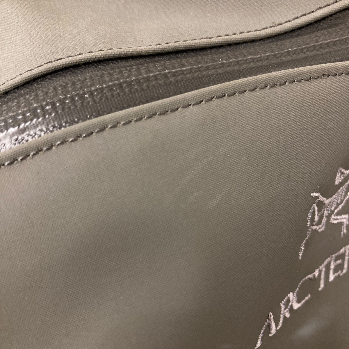 ARC’TERYX BEAMS別注 ARRO 8ショルダーバッグ1780-2039 古着・中古-8枚目のアイテム画像