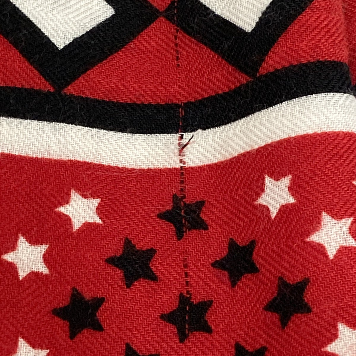 カレ140 FOUETS ET BADINES BANDANA鞭とグリップ・バンダナスカーフ