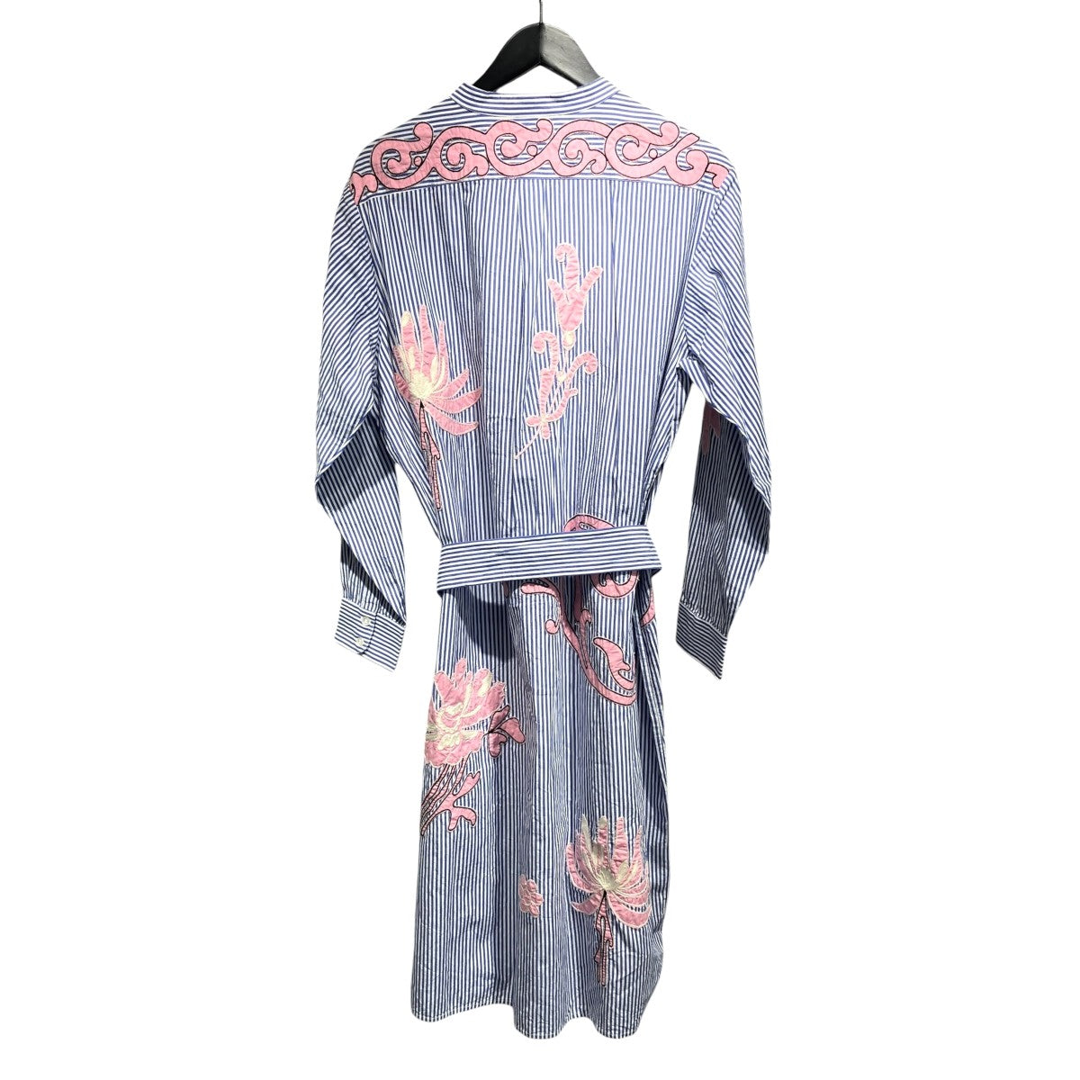 ストライプベルト付き花柄シャツワンピース