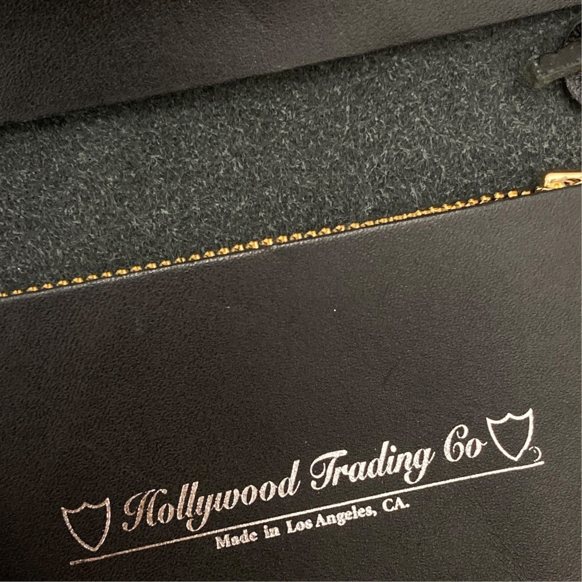 SHOULDER WALLET WITH STAR STUDSショルダーウォレット