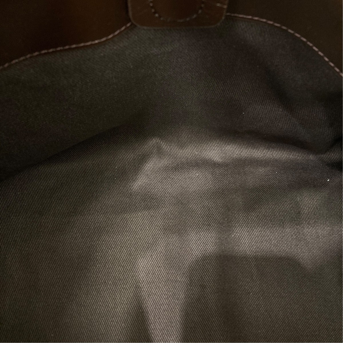 26AWTHE CRINKLE BELTED SACK BAGレザーショルダーバッグ2F6HSH010H01