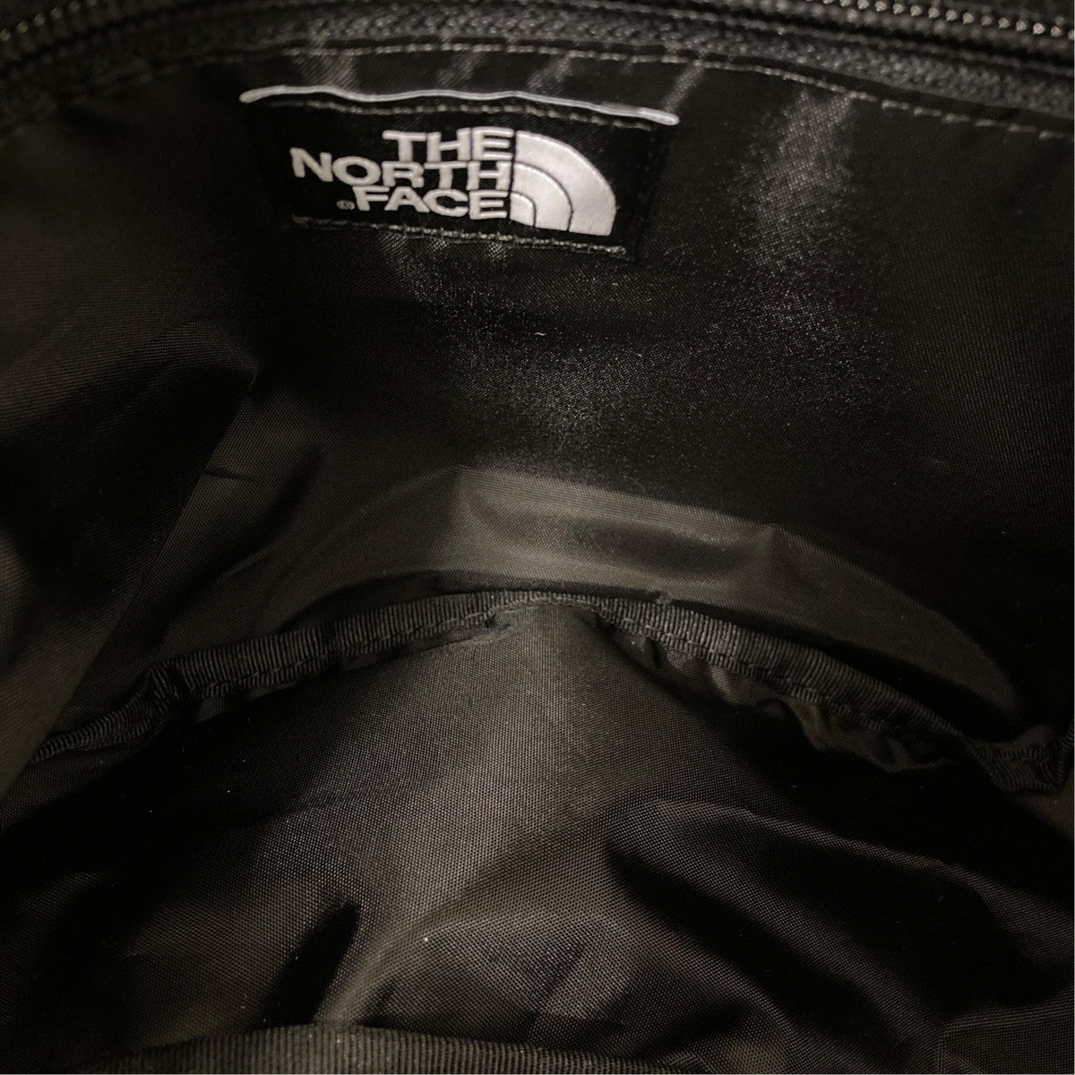 URBAN HOBO BAG MショルダーバッグNN2PR78A