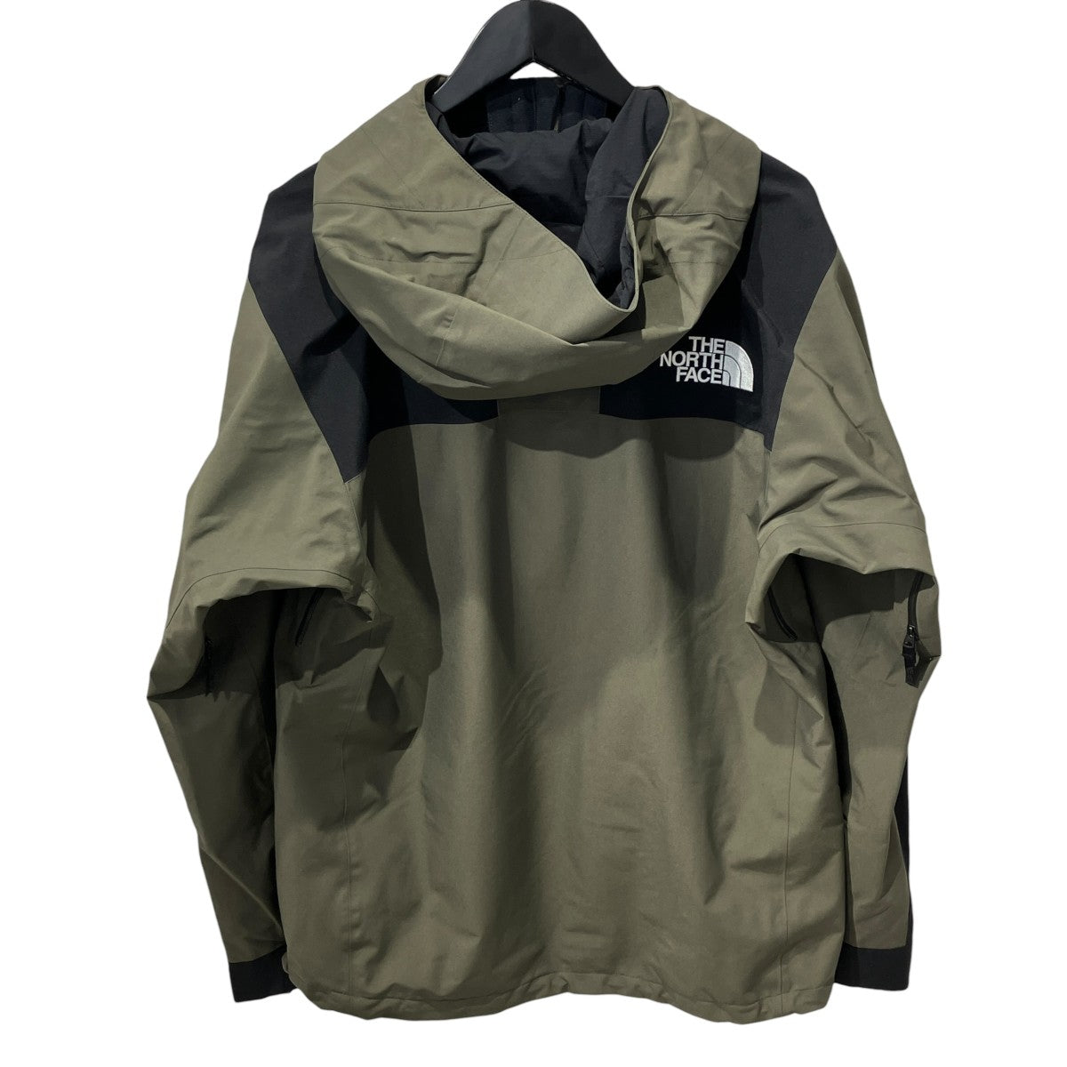 Mountain JacketマウンテンパーカーNP61800