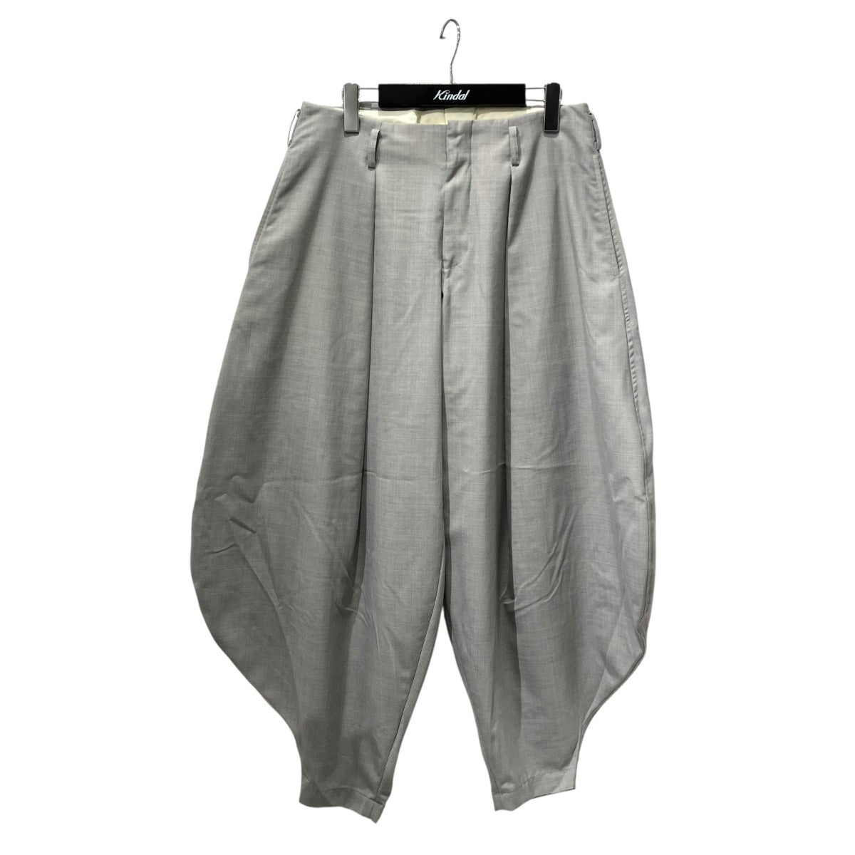 Pleated Curved-Hem PantsパンツPQ-P024