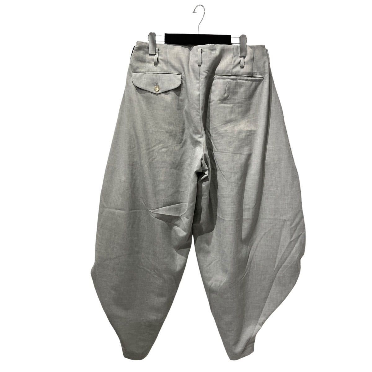 Pleated Curved-Hem PantsパンツPQ-P024