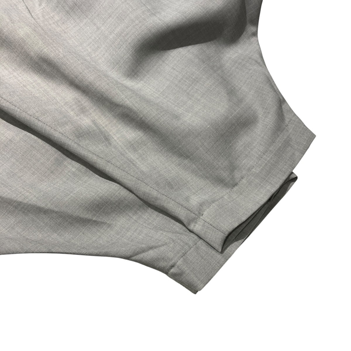 Pleated Curved-Hem PantsパンツPQ-P024