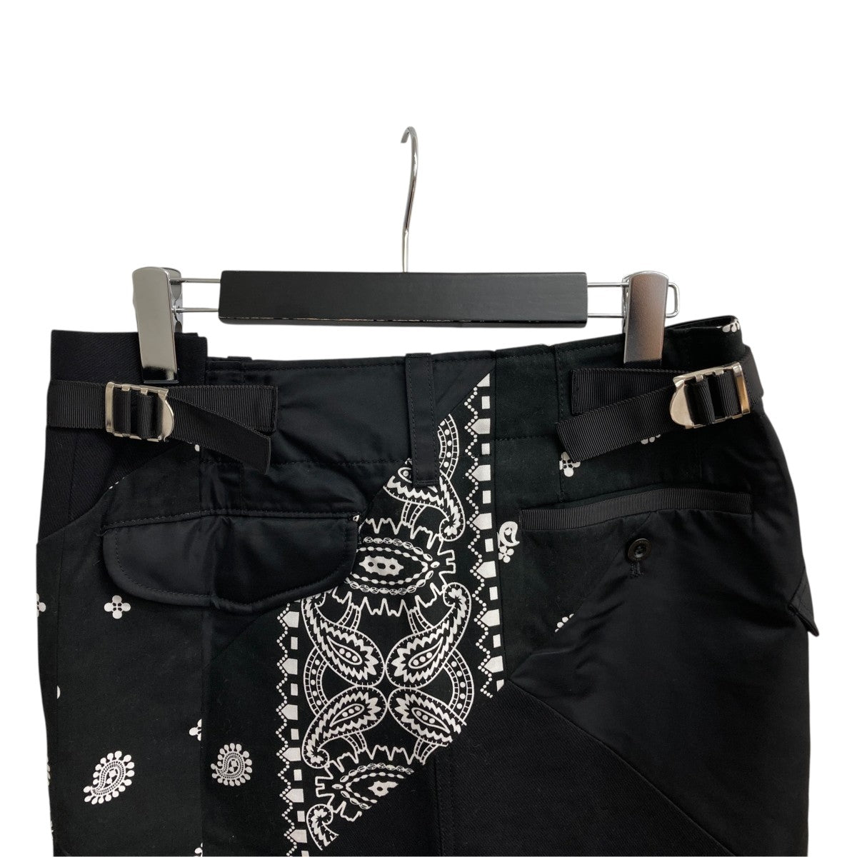 sacai(サカイ) 21SSHank Willis Thomas Archive Print Mix Skirt