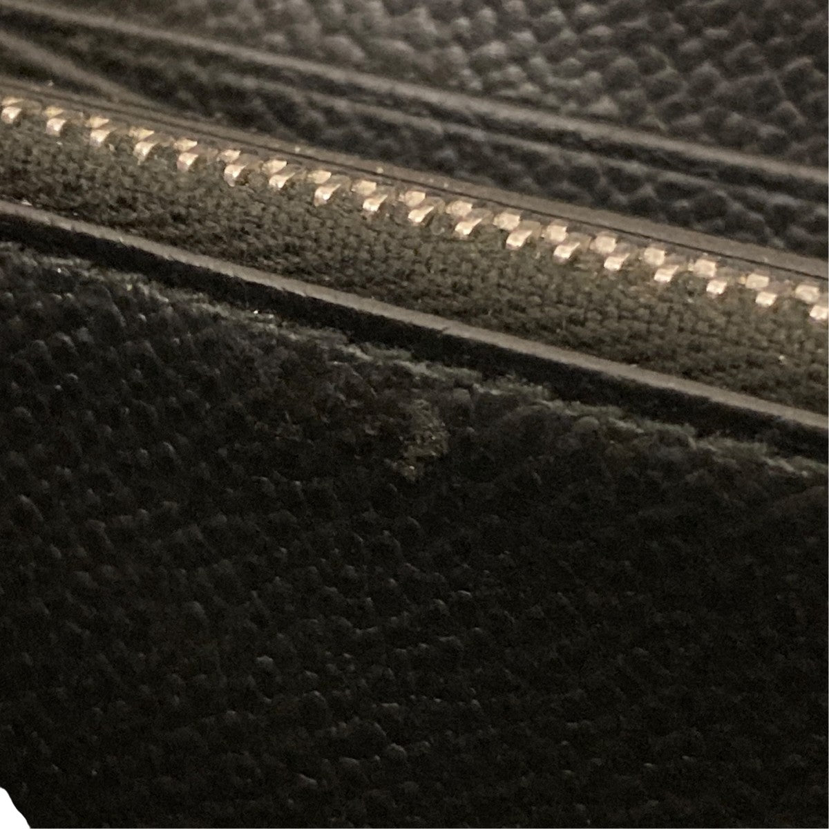 サフィアーノ トライアングル ジップアラウンド長財布2ML317 QHH F0002
