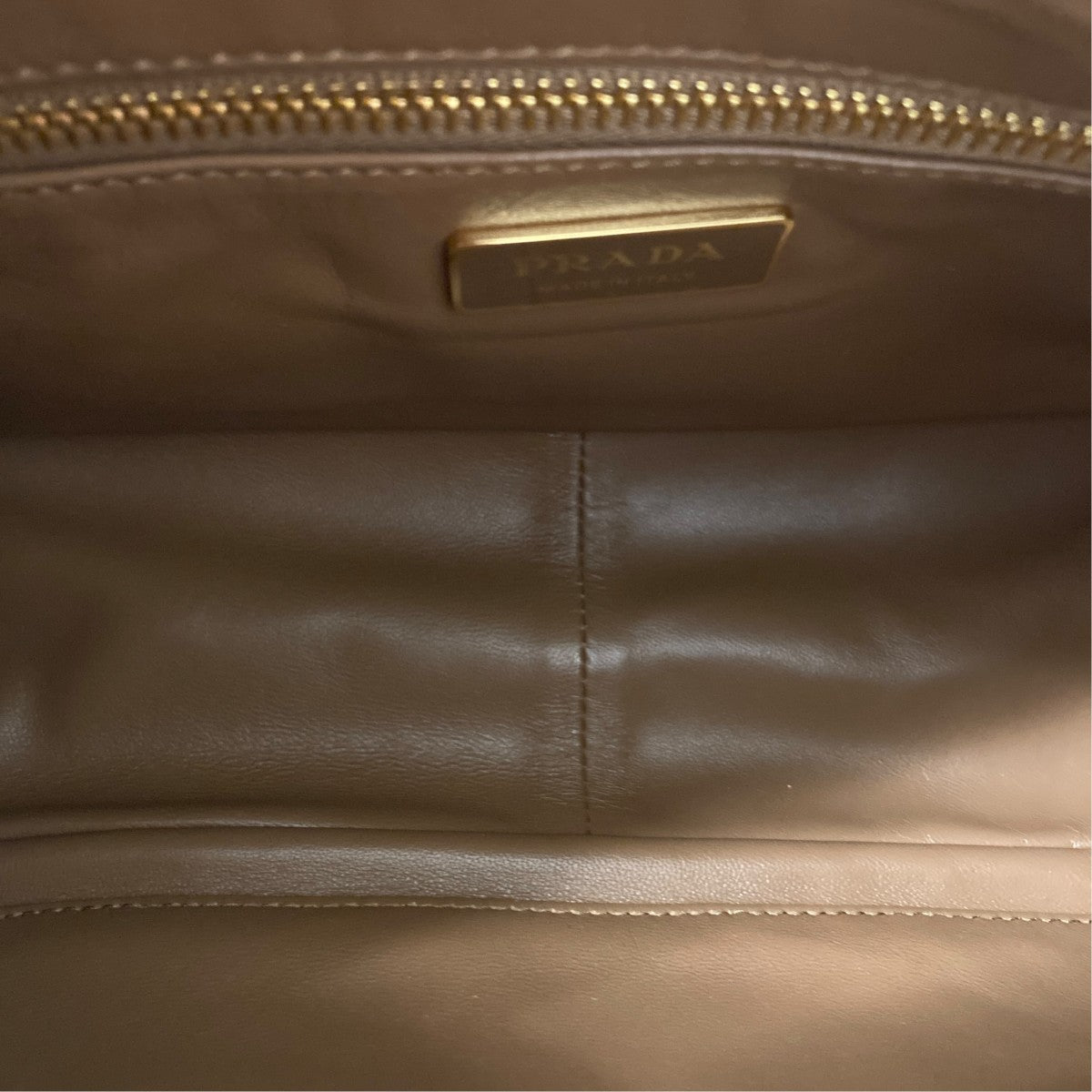 PRADA エメ ミディアム レザーショルダーバッグ1BC229 古着・中古-5枚目のアイテム画像