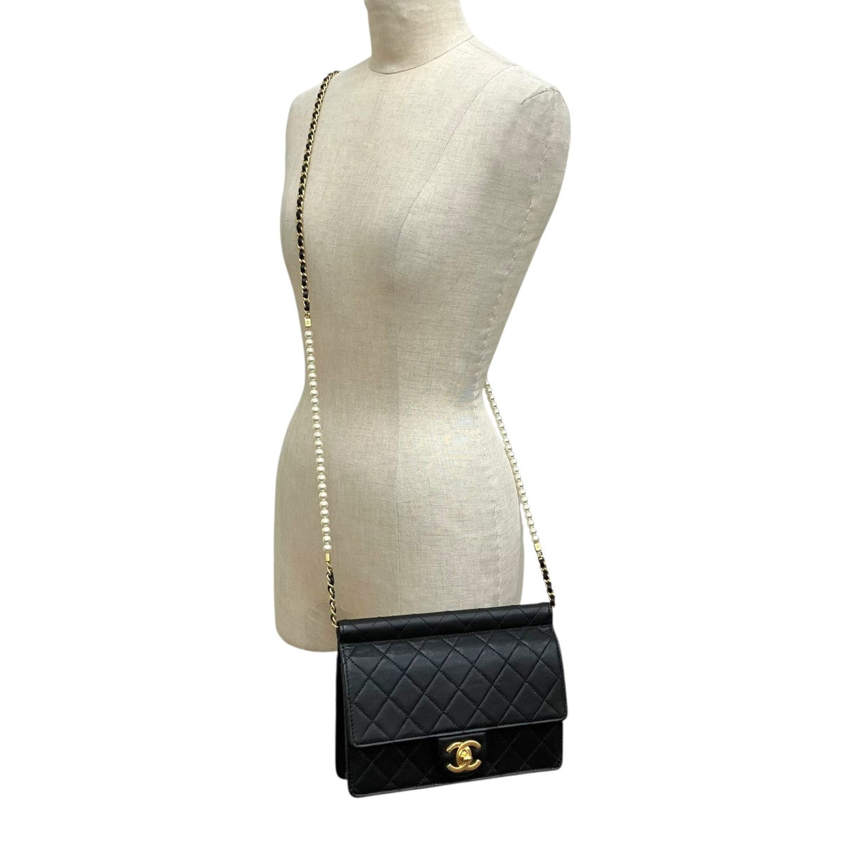 CHANEL パール マトラッセチェーンショルダーバッグ 古着・中古-2枚目のアイテム画像