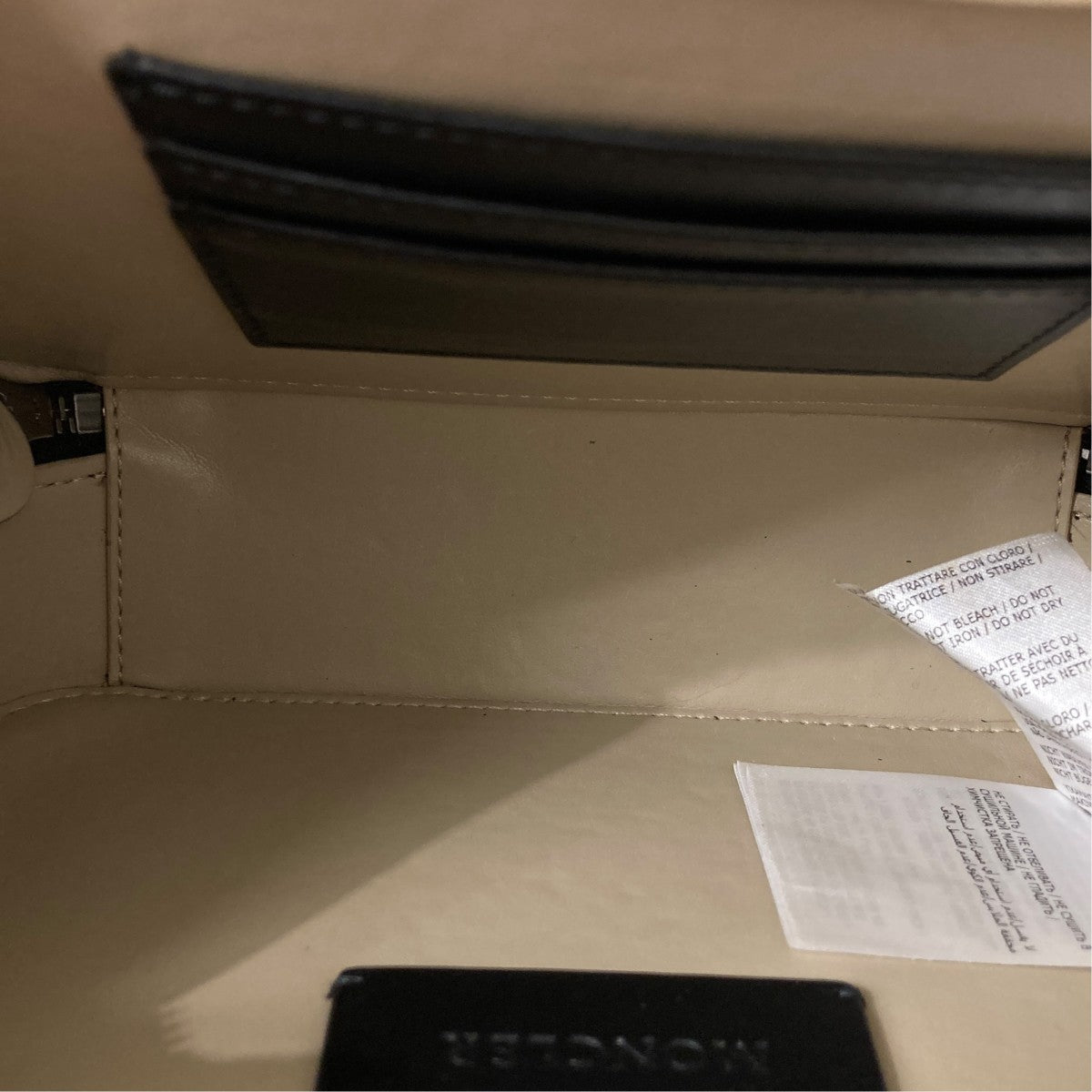 MONCLER ORIZONTAL CROSSBODYレザーショルダーバッグJ209A5L00003 古着・中古-5枚目のアイテム画像