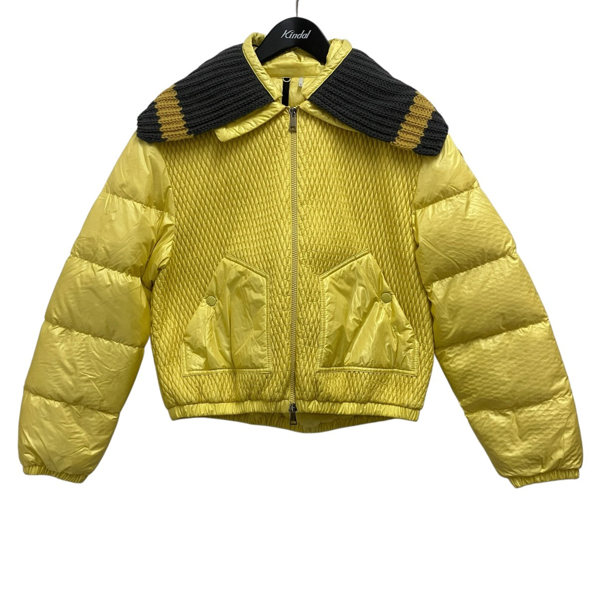 MONCLER Apront Diamond Quilted Short Down JacketダウンジャケットH20931A00018 古着・中古-1枚目のアイテム画像