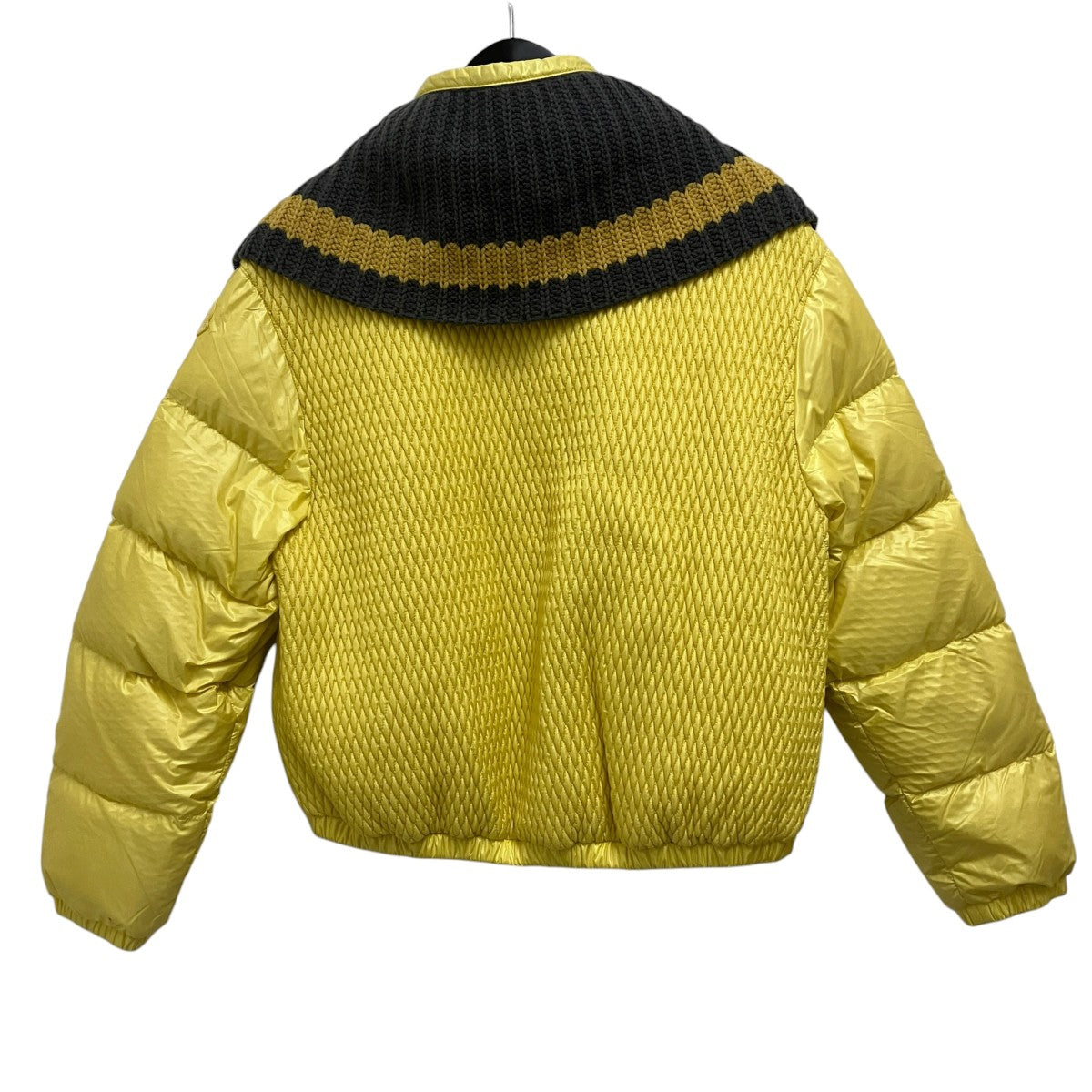 MONCLER Apront Diamond Quilted Short Down JacketダウンジャケットH20931A00018 古着・中古-2枚目のアイテム画像