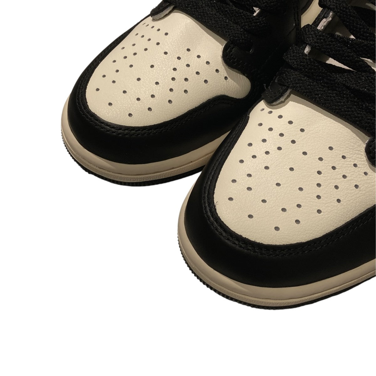 NIKE AIR JORDAN 1 RETRO LOW OGスニーカーCZ0790-102 古着・中古-4枚目のアイテム画像