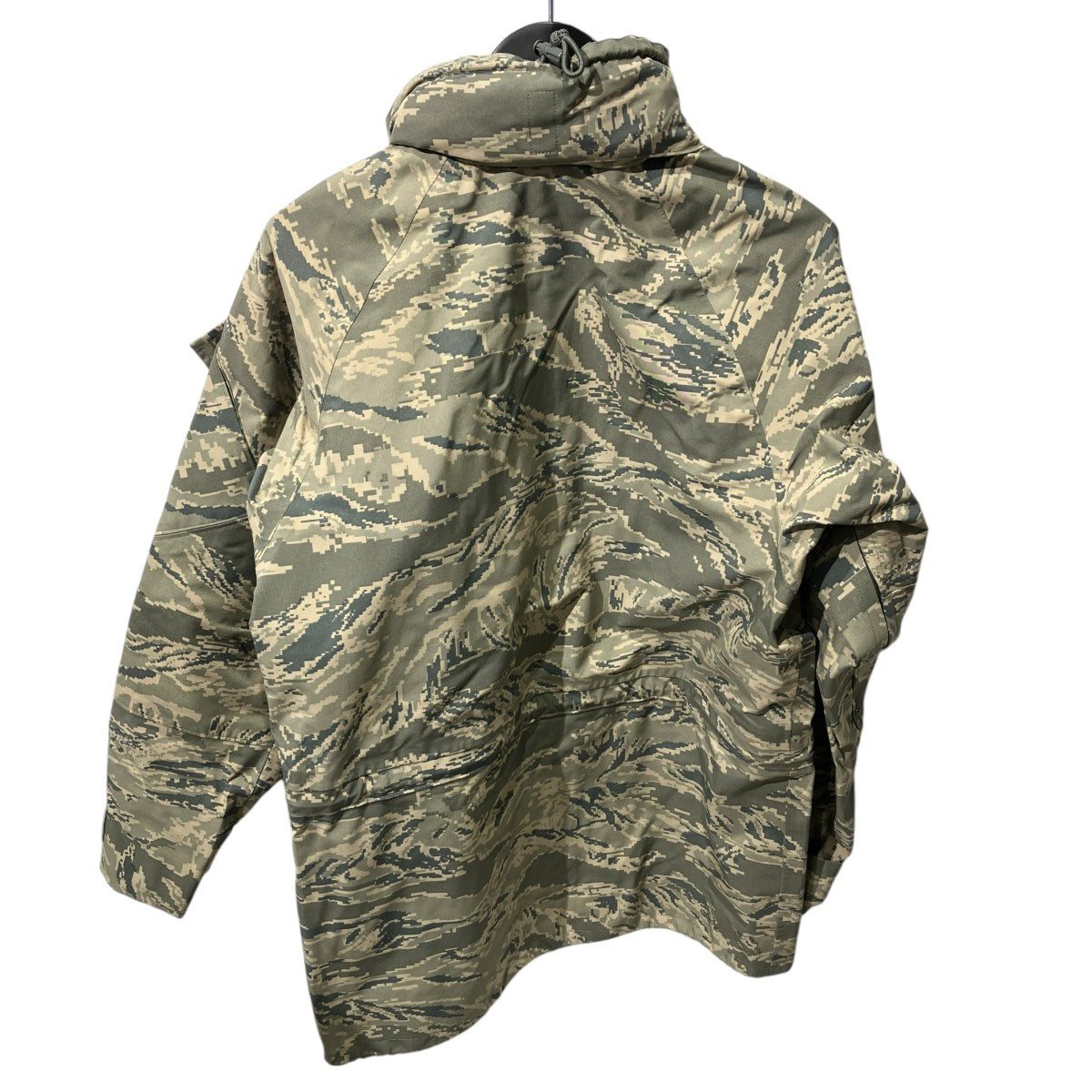 US ARMY CAMOUFLAGE PARKAミリタリージャケット8415-01-547-3473 古着・中古-2枚目のアイテム画像