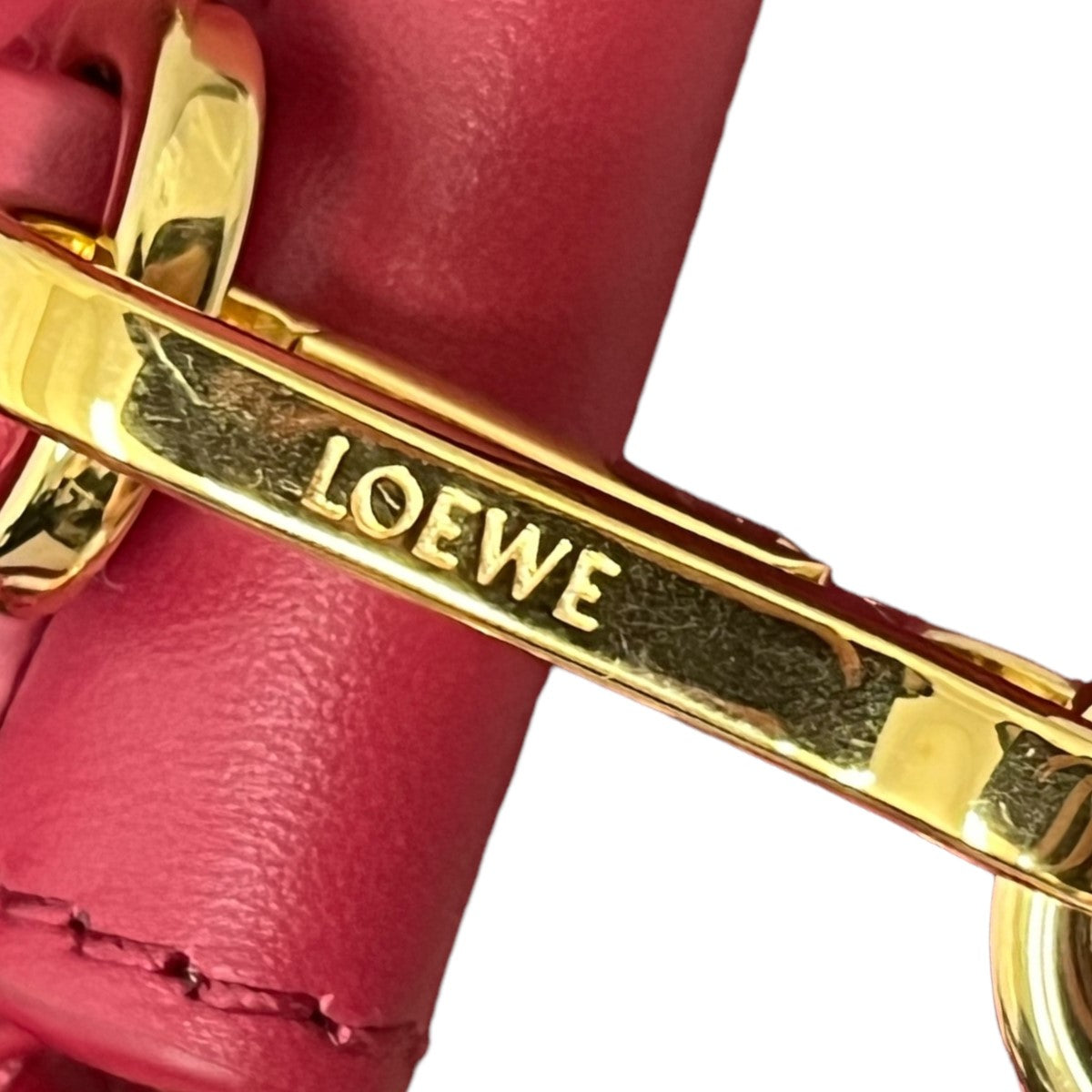 LOEWE(ロエベ) パセオバッグ レザー チェーンショルダーバッグ ピンク｜【公式】カインドオルオンライン ブランド古着・中古通販【kindal】