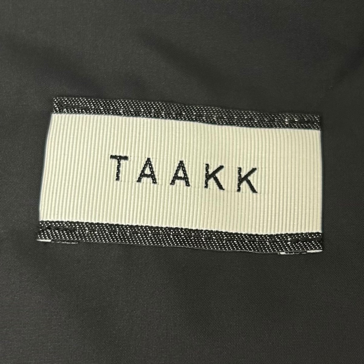 TAAKK(ターク) 23AW EX．SHRINK QUILTING PARACHUTE PANTSTHE TOKYO限定 シュリンクキルティング パラシュートパンツ TA23AW-PT336 ブラック サイズ FREE｜【公式】カインドオルオンライン ブランド古着・中古通販【kindal】