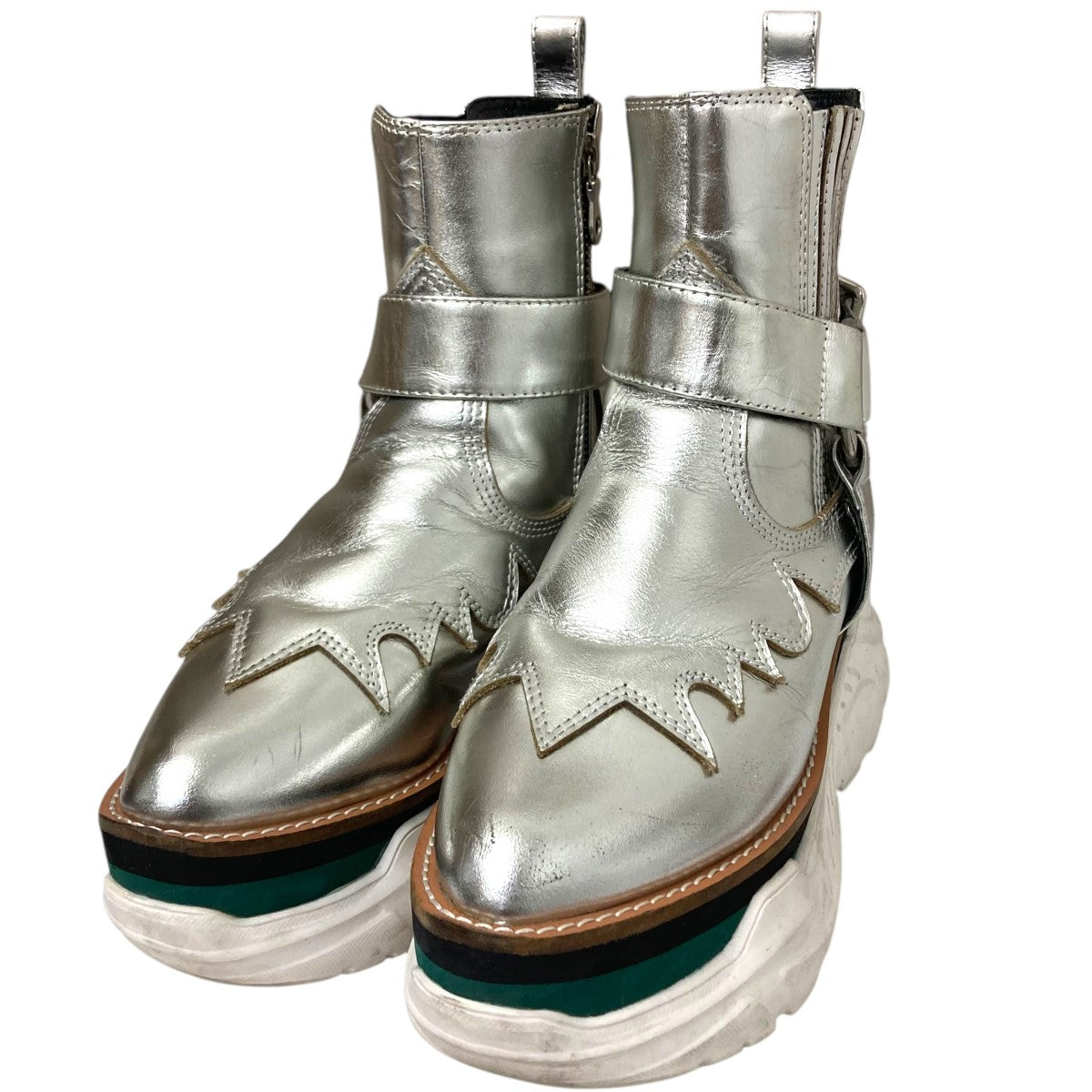 ハイカットスニーカー