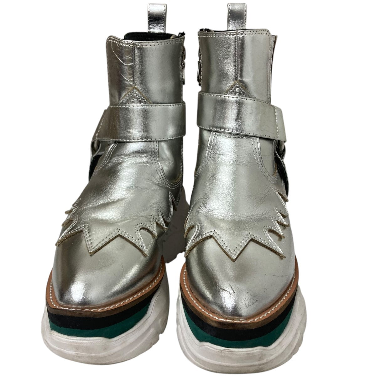 ハイカットスニーカー