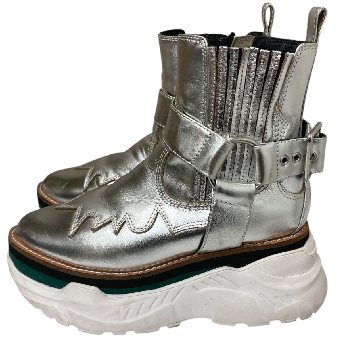 ハイカットスニーカー