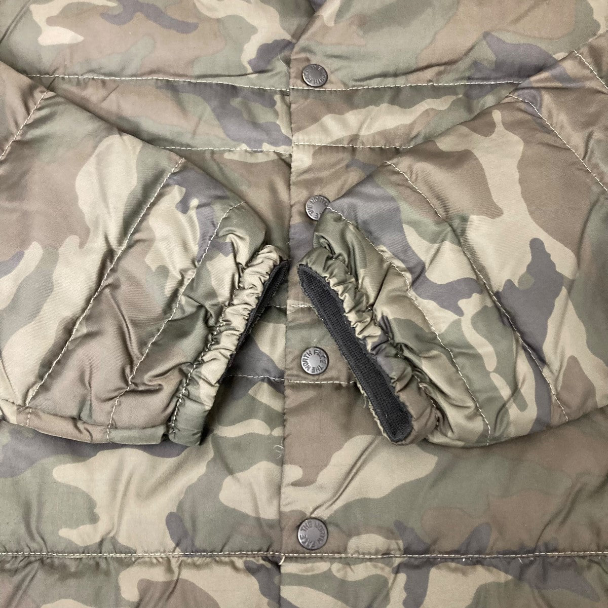 THE NORTH FACE 古着・中古 ザノースフェイスの中綿ジャケットです。