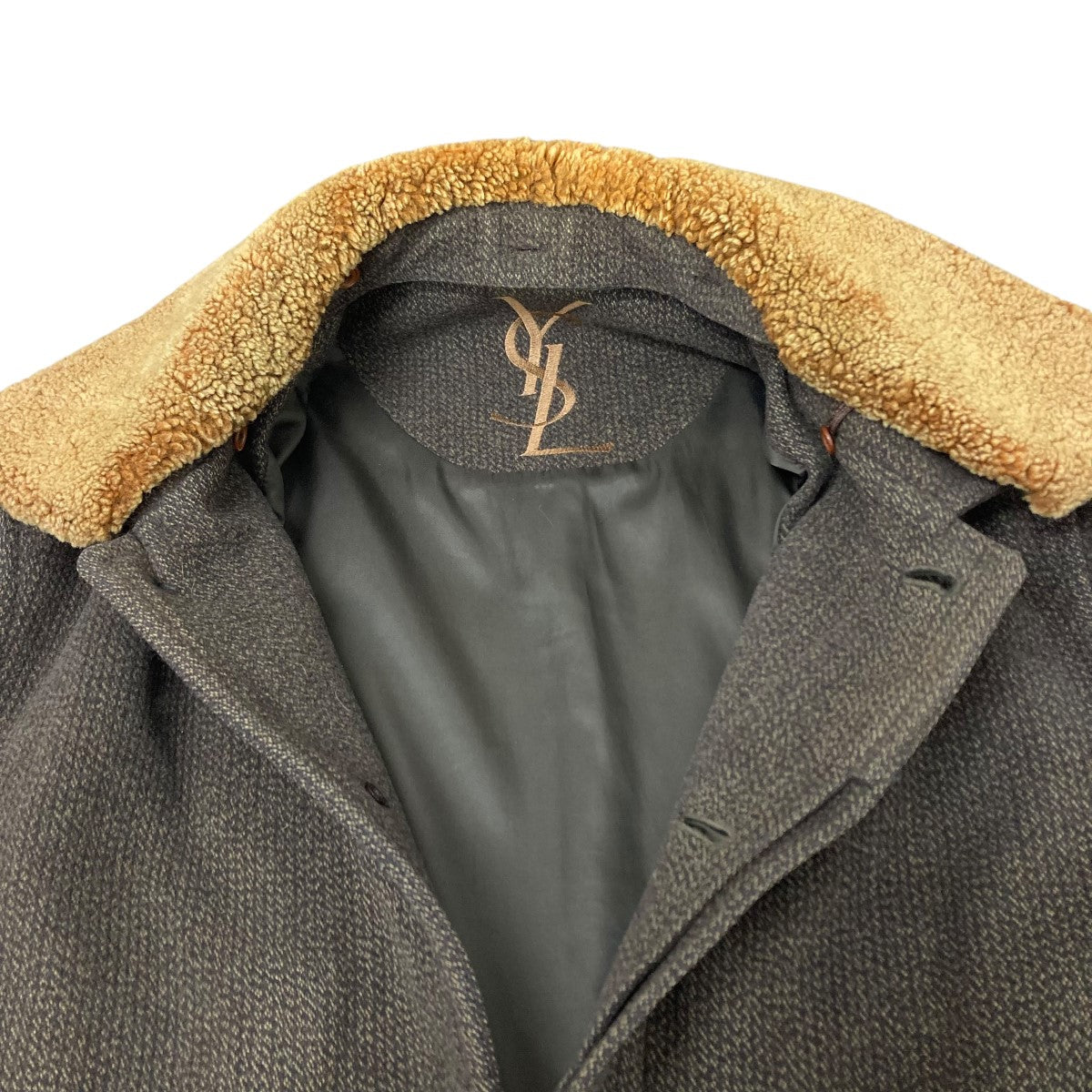 イヴサンローランの襟ボアコートです。 Yves Saint Laurent 古着・中古 アウター アイテム