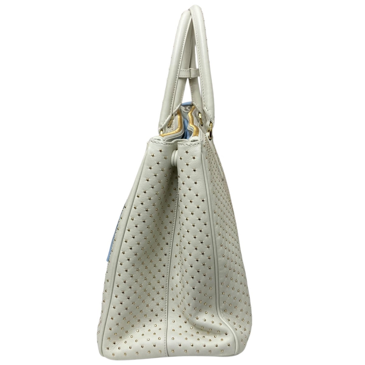 PRADA 古着・中古 プラダのガレリア エクストララージ スタッズ付 ソフトグレインレザー バッグです。