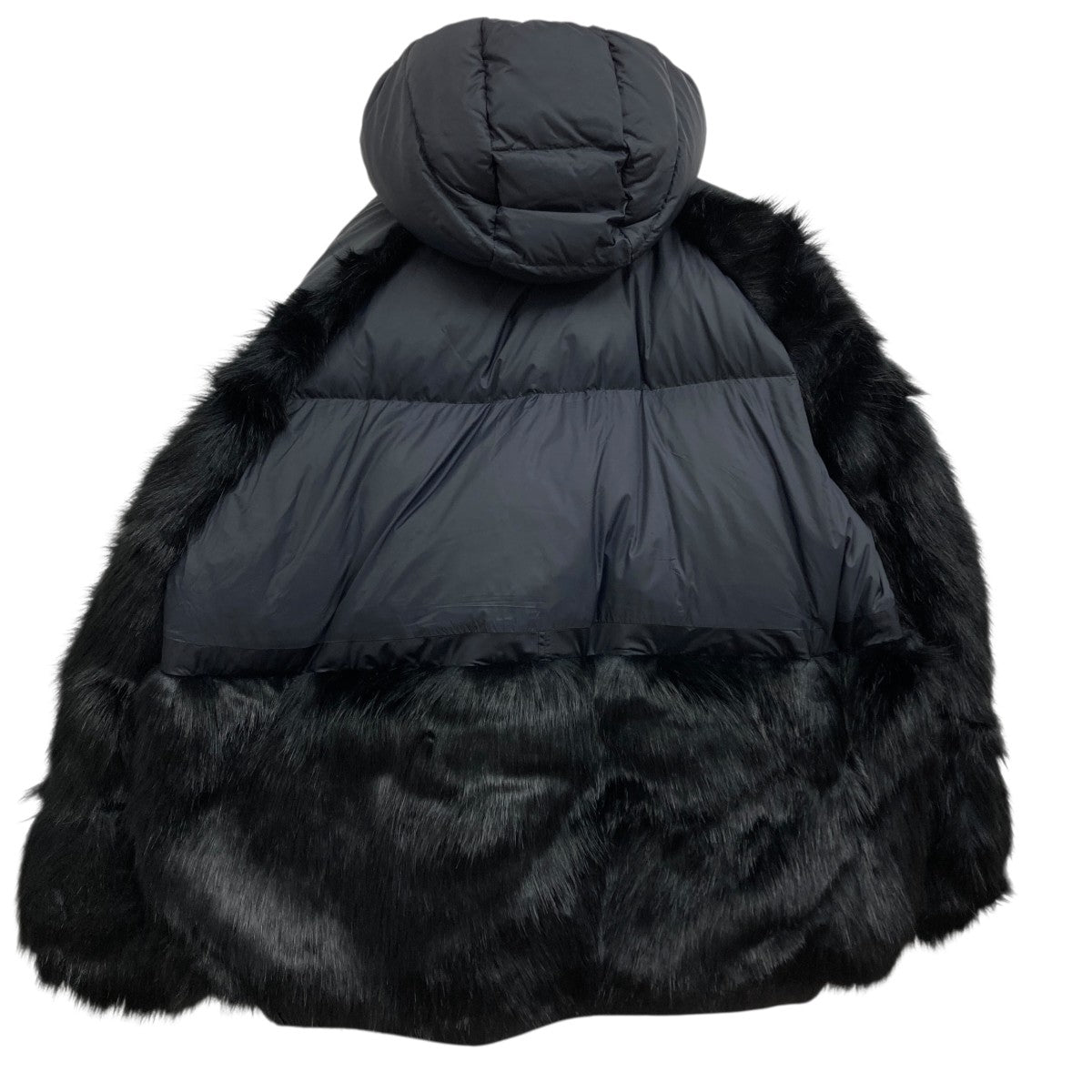 SACAI ダウンジャケット フェイクファー付き sacai（ダウンジャケット）のフリマアイテム一覧