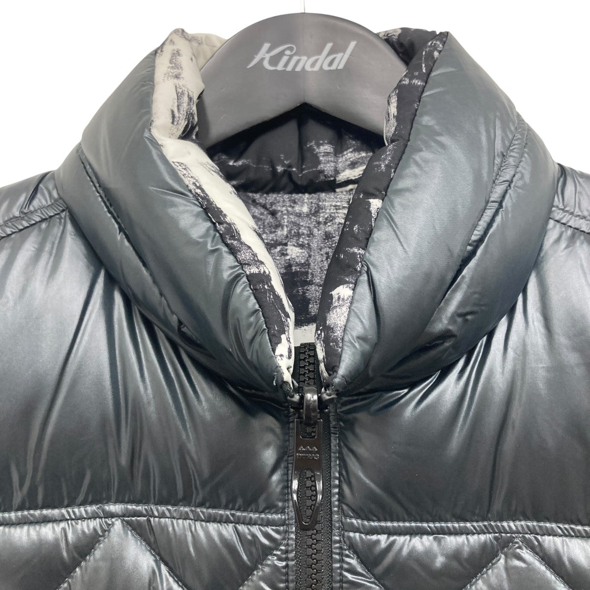 【美品】TATRAS ダウンベスト【グレー】CASOTTO TATRAS(タトラス) ダウンベスト MTAT20A4712-D グレー サイズ 3