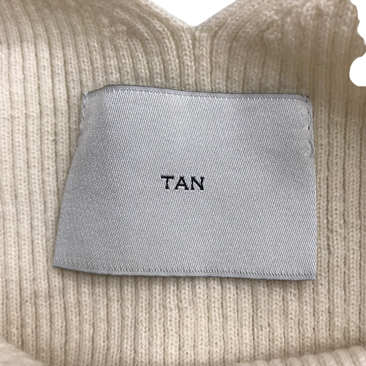タンタン TAN コンビネーションレイヤードニットキャミソール TN19AW004 ベージュ×ブラック サイズ：F TAN(タンタン) コンビネーションレイヤードニットキャミソール