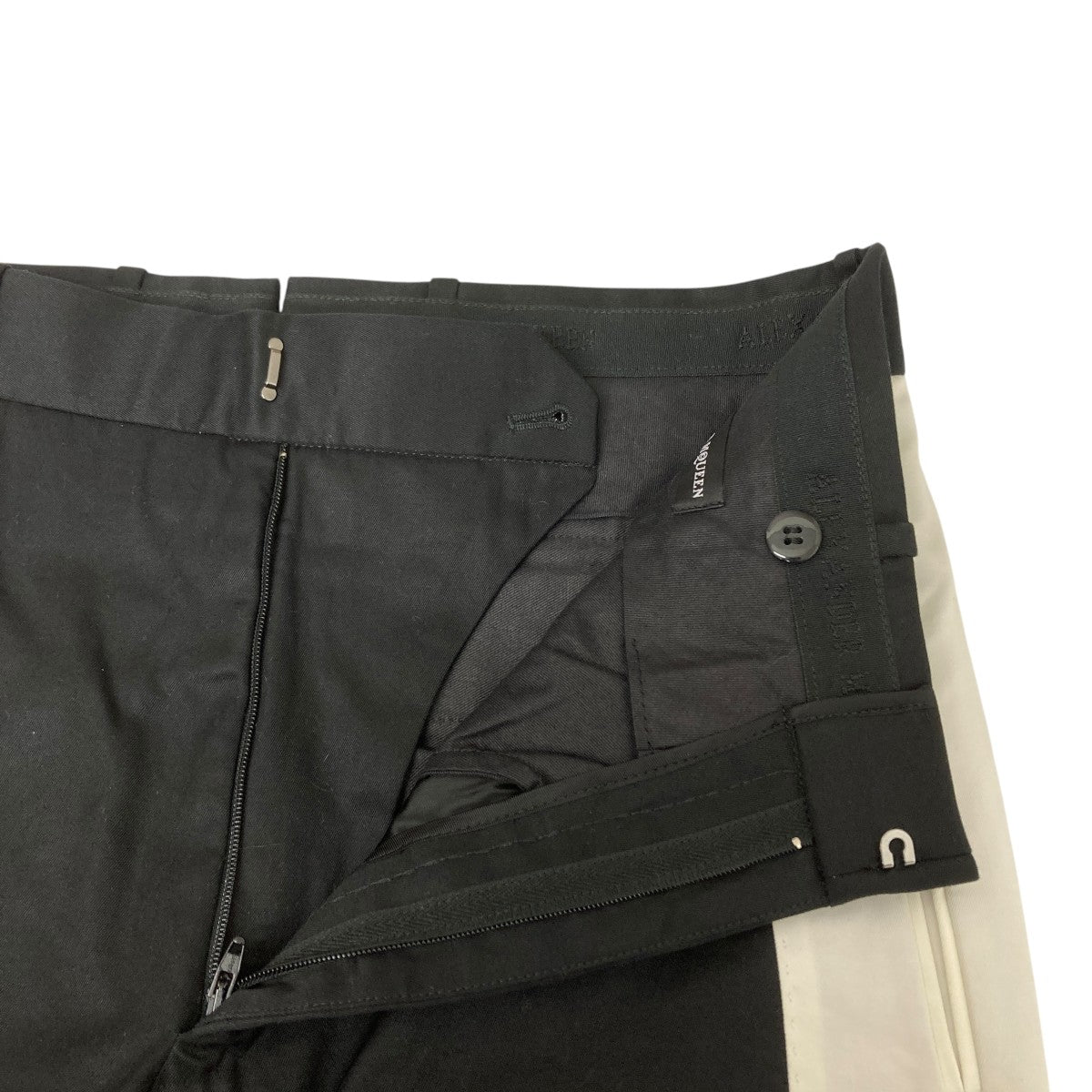 Alexander McQueen ブラック スラックス 46 Alexander McQueen ブラック スラックス 46