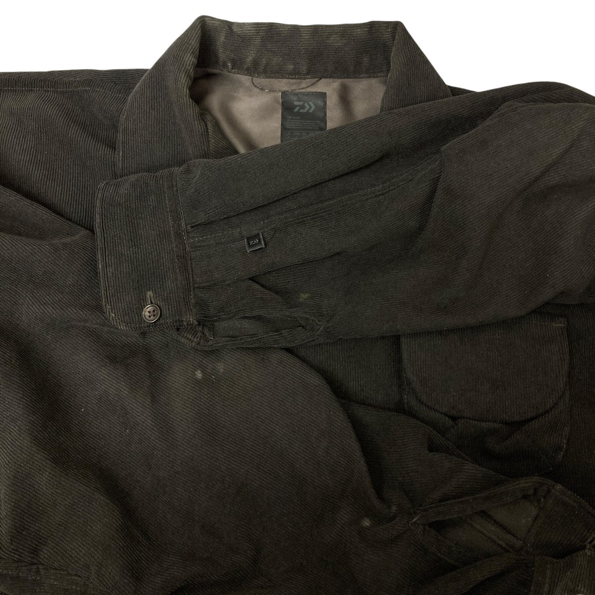 DAIWA PIER39 シャツ コーデュロイ M 素材が生む高級感＆使いやすさ：DAIWA PIER39 コーデュロイ