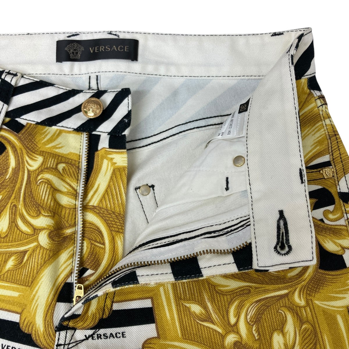 VERSACE リフハンツ 調整可能ウエスト 78HAC322J0004 899 VERSACE(ヴェルサーチ) デニムパンツ A68965 A213672 ホワイト