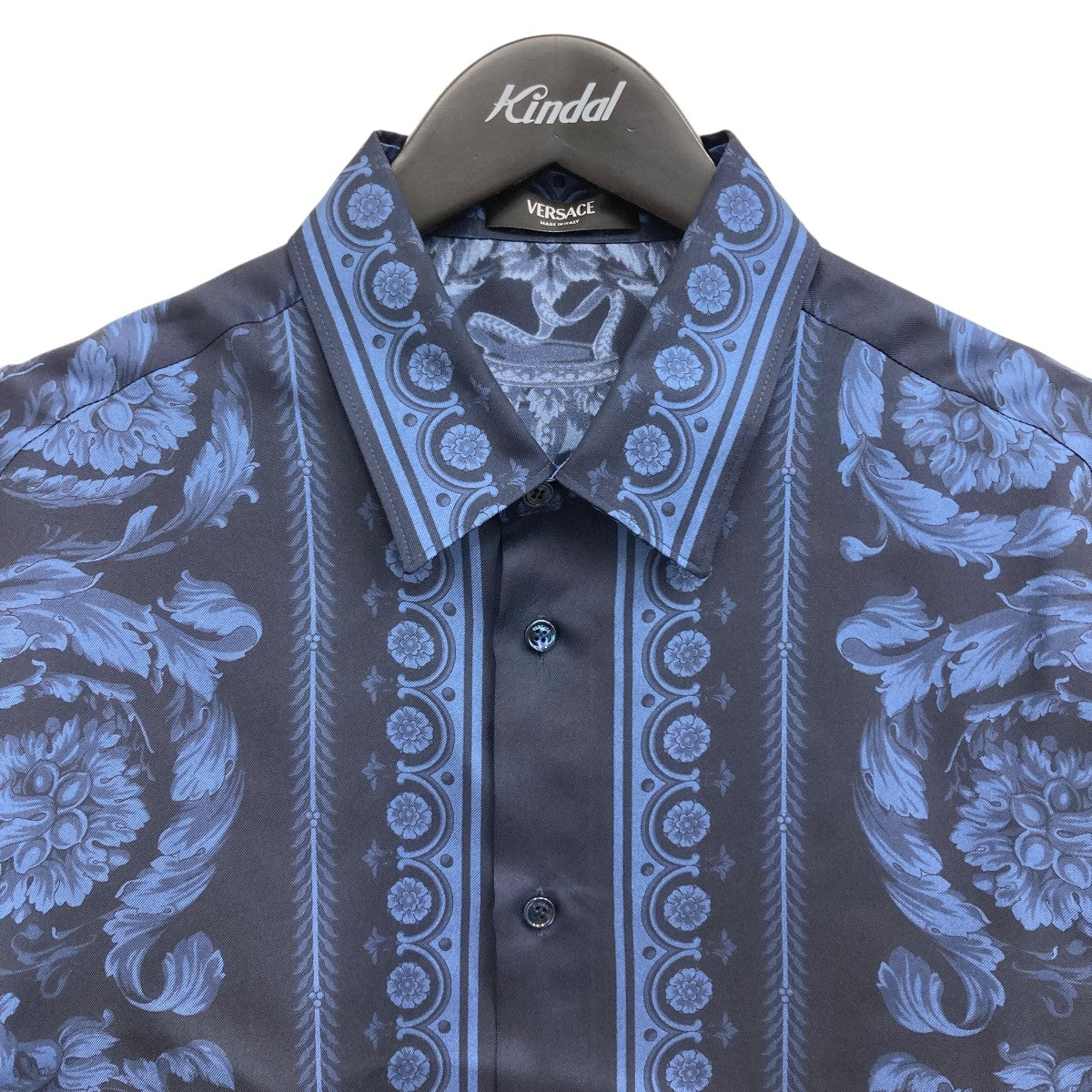 新品★VERSACE★バロッコデザインＴシャツ ネイビー×ブラック Versace バロッコ Tシャツ | ブラック | FARFETCH JP
