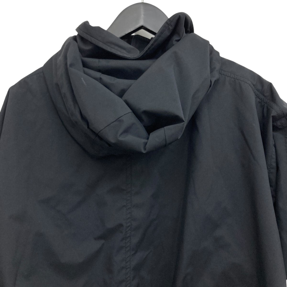 半澤直樹　Toga Virilis スイングトップ　ネイビー TOGA VIRILIS(トーガヴィリリース) 24SSNYLON TAFFETA VEST
