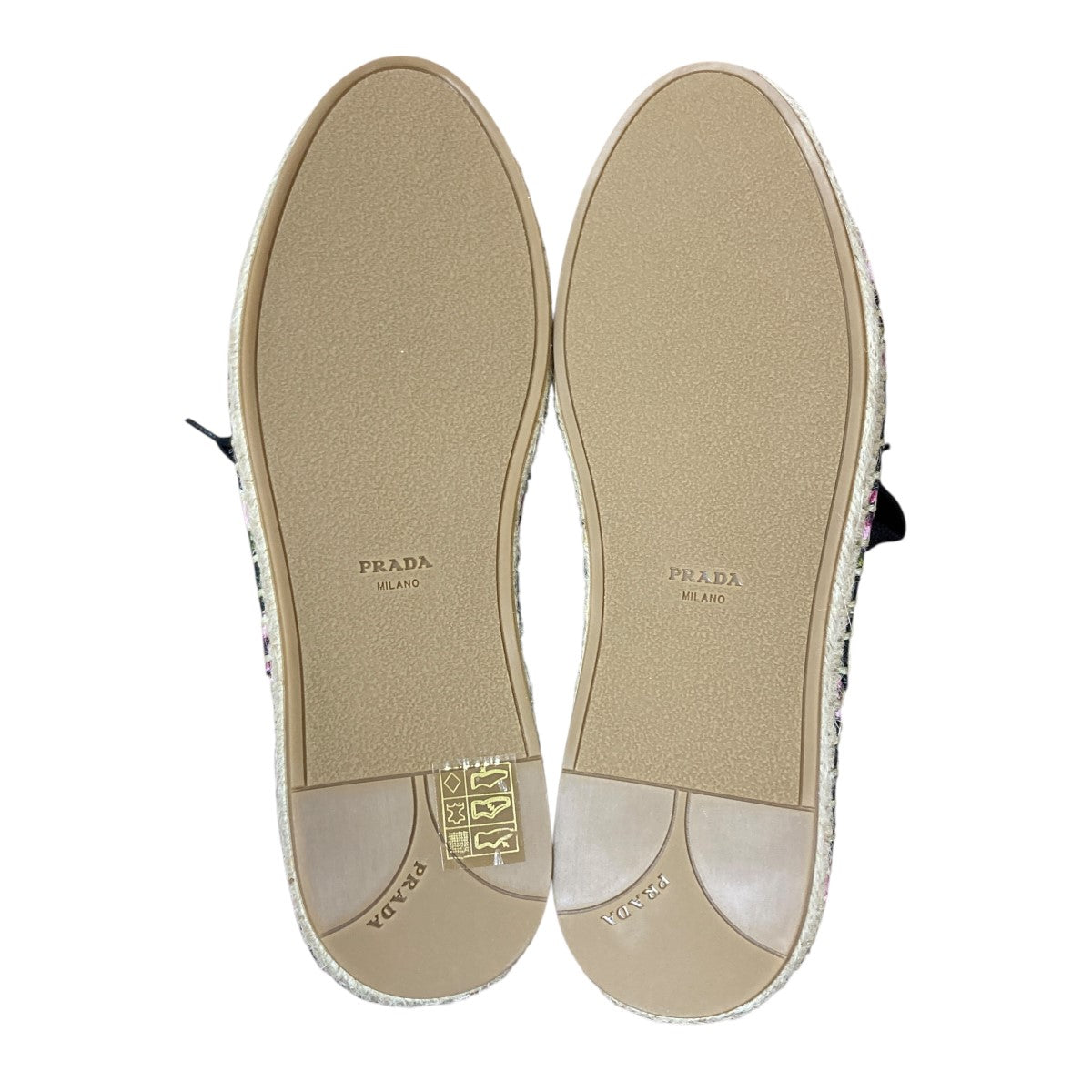 【未使用・美品】PRADAプラダ／エスパドリーユ／ベージュ／箱付き正規品 PRADA - 新品同様 極美品 プラダ ツバメ柄 スニーカー