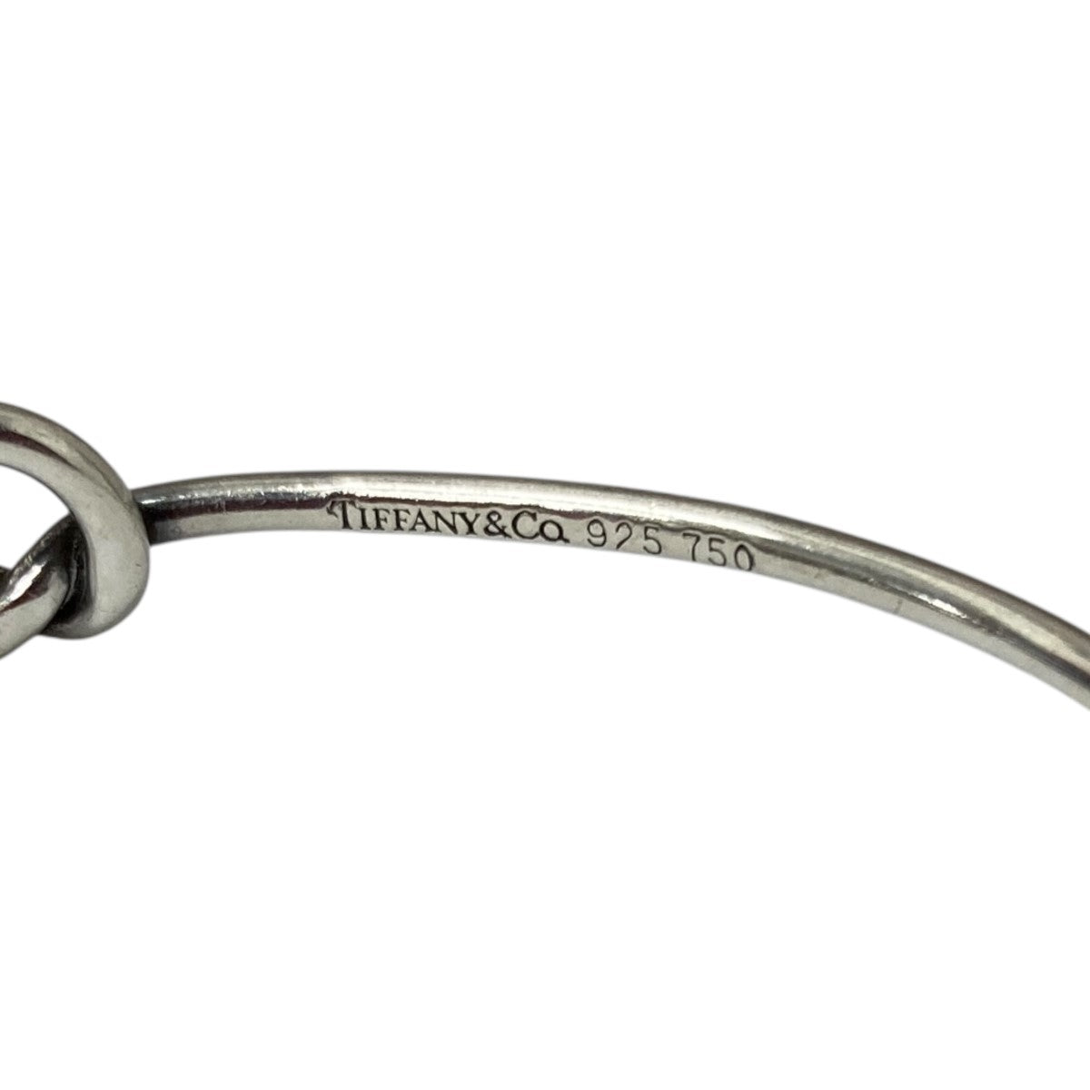 Tiffany ＆ Co．(ティファニー) ラブノットバングルw-32901 w