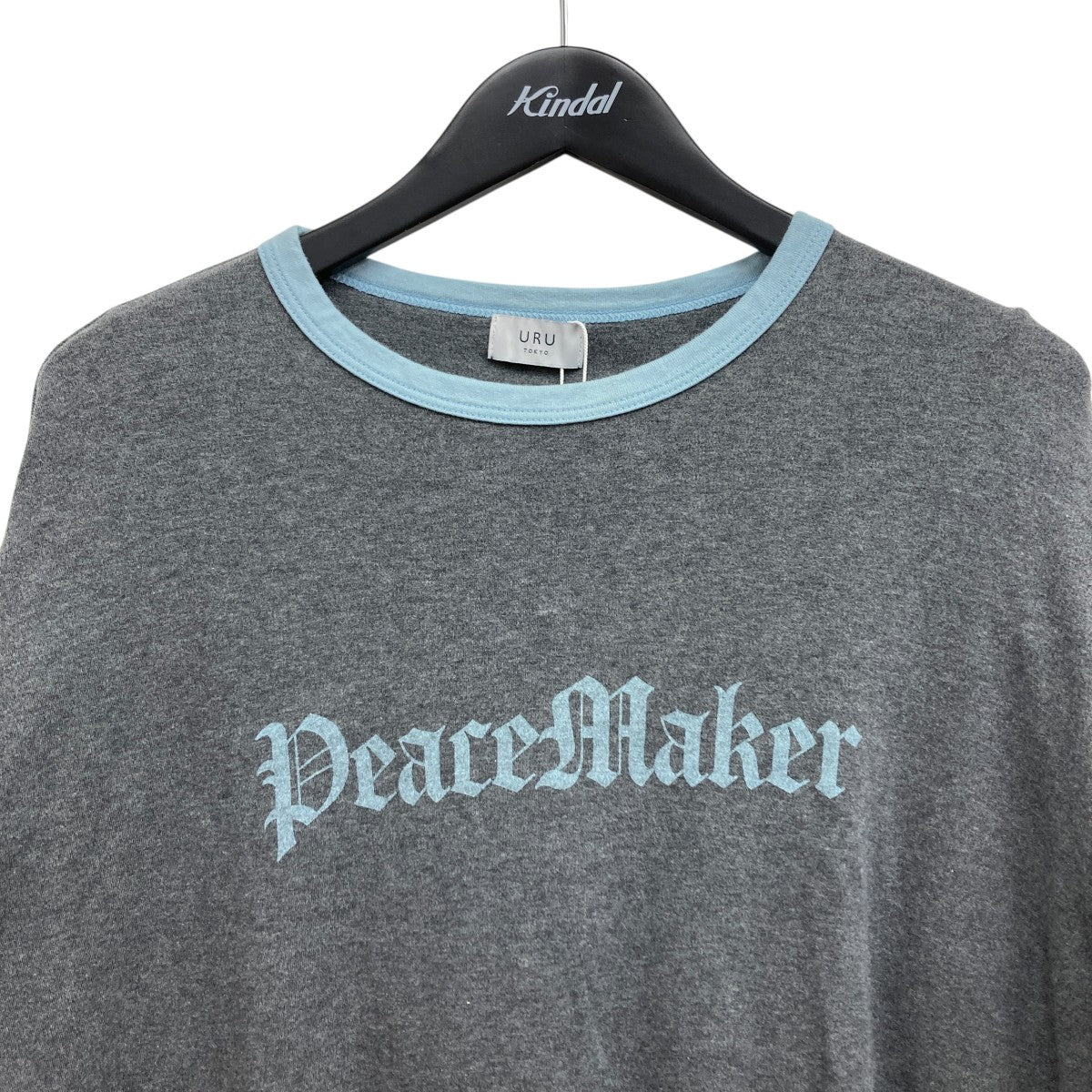 AMIRI♦落ち着きを纏うグレースタイル ロゴ クルーネックT uru(ウル) リンガーTシャツ 25SUC05 グレー×スカイブルー サイズ