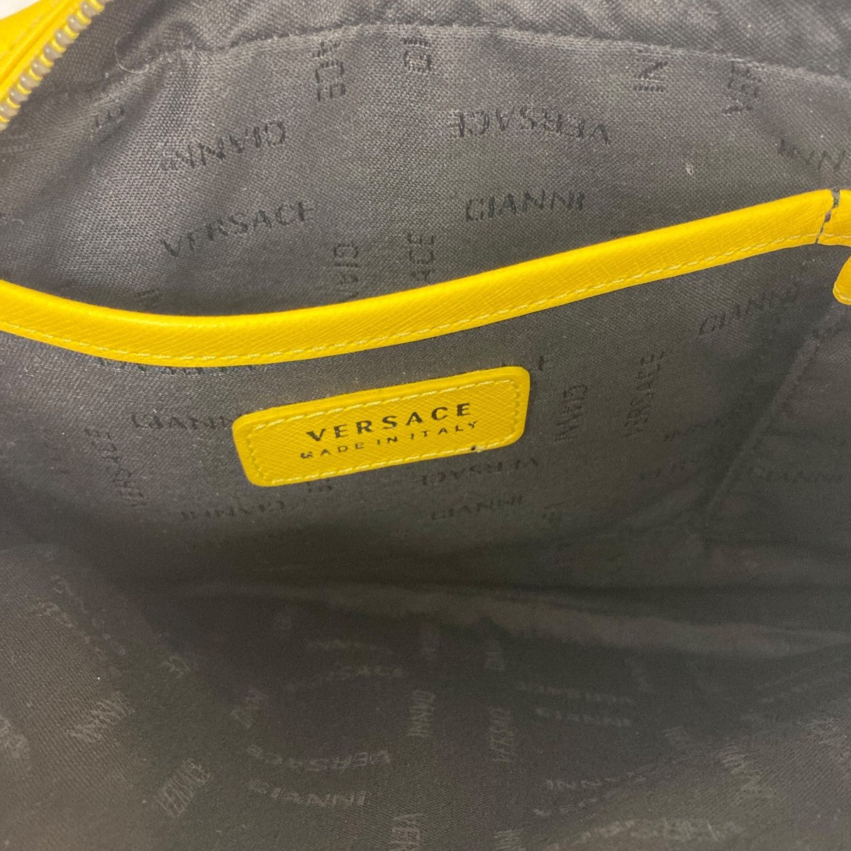 VERSACE(ヴェルサーチ) クラッチバッグ イエロー サイズ