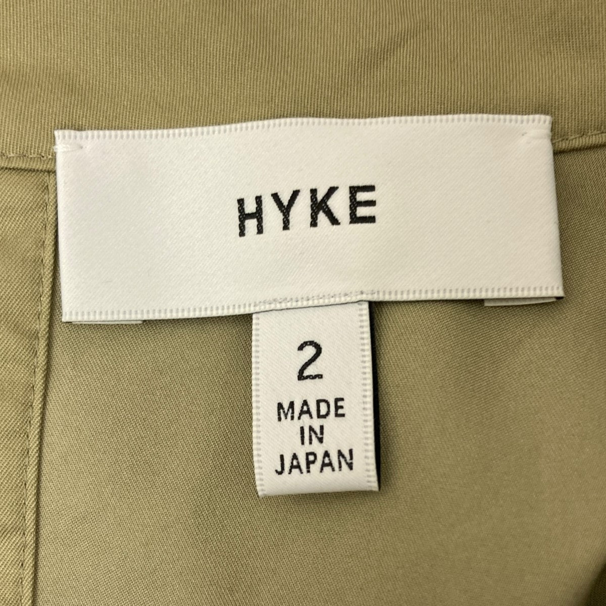 コクーンブラウス