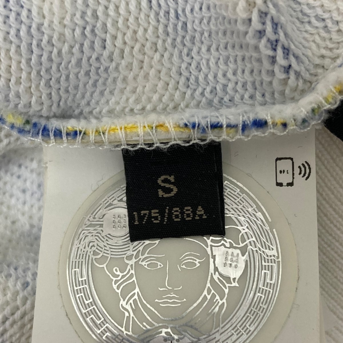 VERSACE(ヴェルサーチ) プルオーバーパーカー ブルー×イエロー サイズ