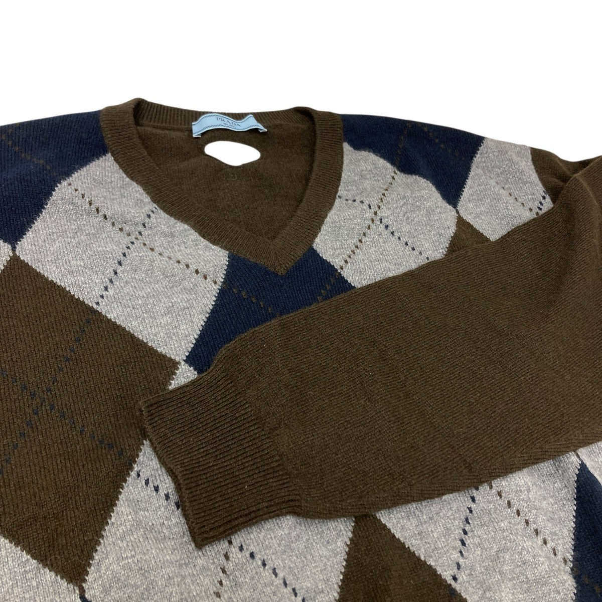 PRADA(プラダ) V-neck cashmere sweater カシミヤアーガイル